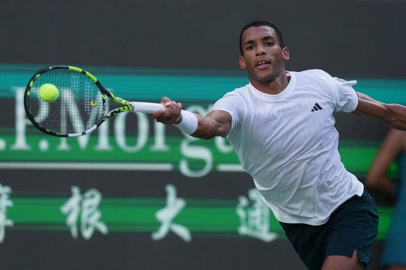 Félix Auger-Aliassime en action au Masters de Shanghai, le vendredi 10 octobre 2025