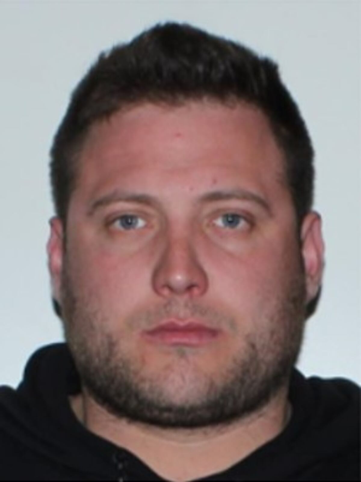 Francis Côté, suspect recherché pour trafic de stupéfiants par la Sûreté du Québec